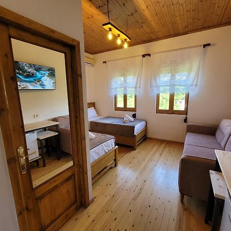 Jona Guest House Gjirokaster Exterior photo