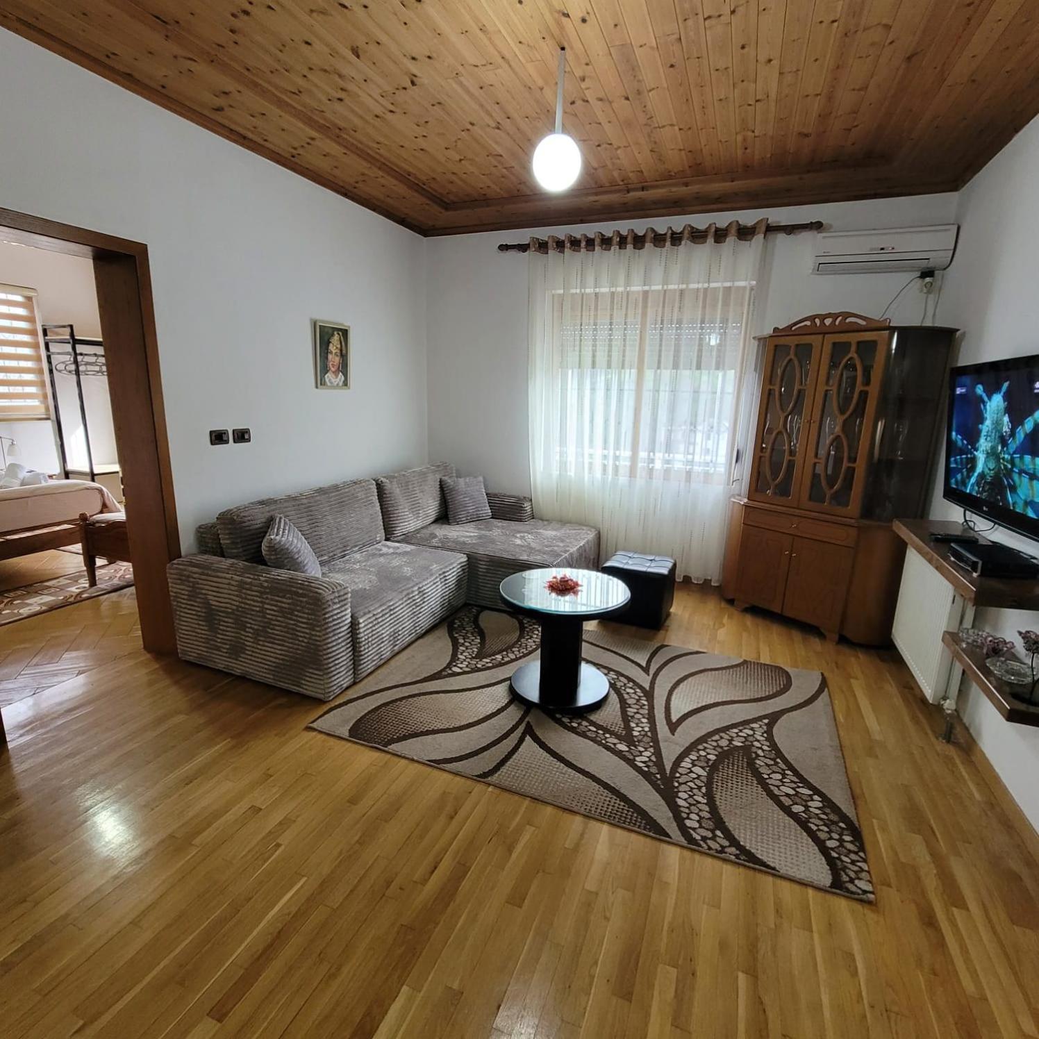 Jona Guest House Gjirokaster Exterior photo