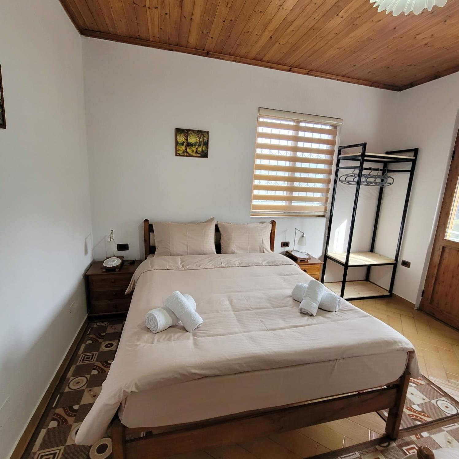 Jona Guest House Gjirokaster Exterior photo